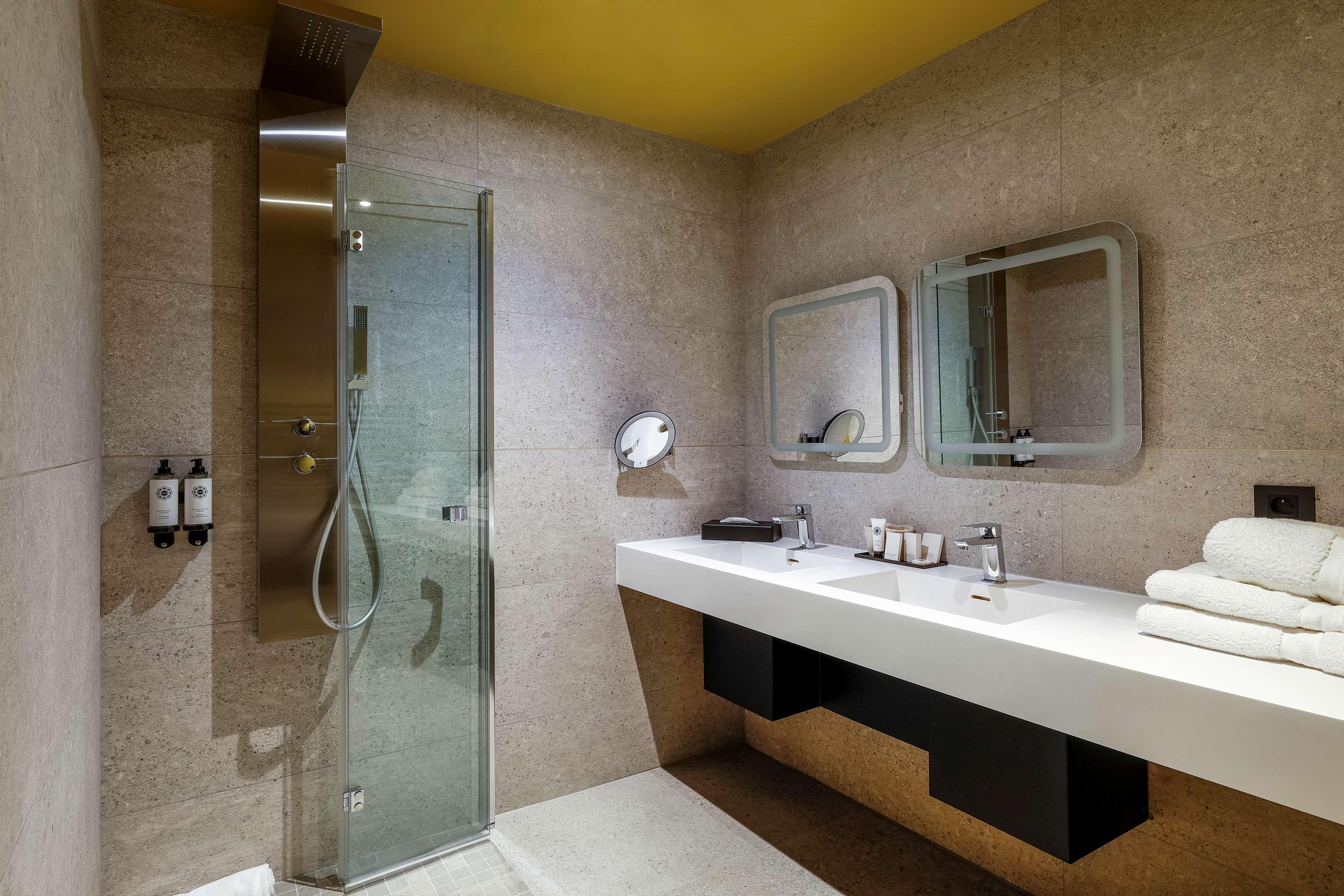 Leprince Hotel Spa; Best Western Premier Collection لو مان المظهر الخارجي الصورة